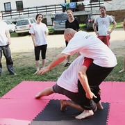 Letní škola „Tvrz Holešice“ -  Sifu Roman Lázeňský a Jiří Schwertner